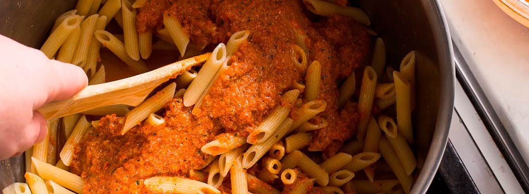 Receta de pasta con pesto de pimientos asados y queso ricota Pasta con pesto de pimientos asados y queso ricota